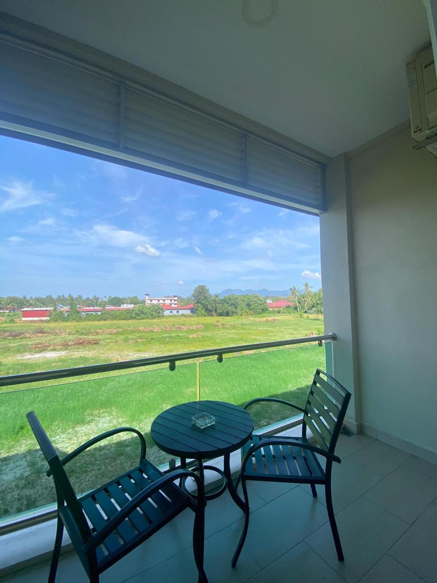 Grand Village Inn Пантай Ченанг Екстериор снимка
